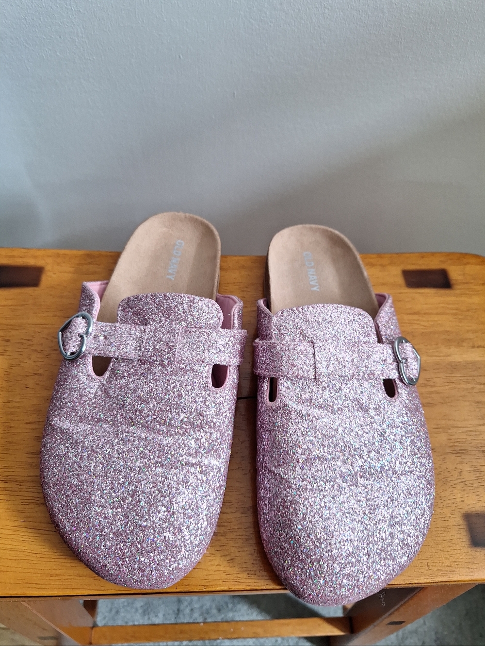 OLD NAVY Glitter Faux-Leather Buckled Clog Shoes for Girls Size 4Y - Picture 2 of 10